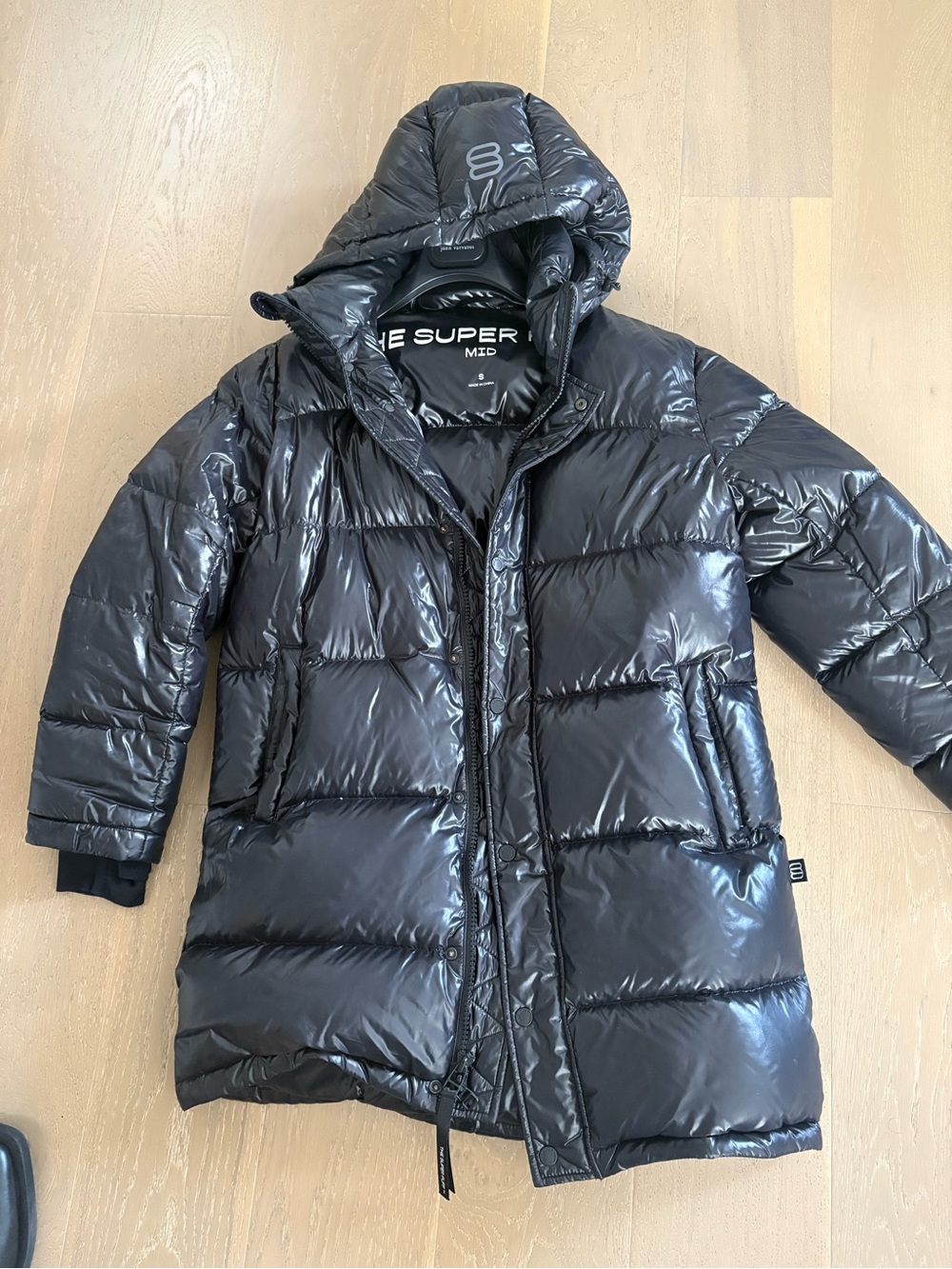 Super Puff Mid- Aritzia Black Puffer Jacket with Hood